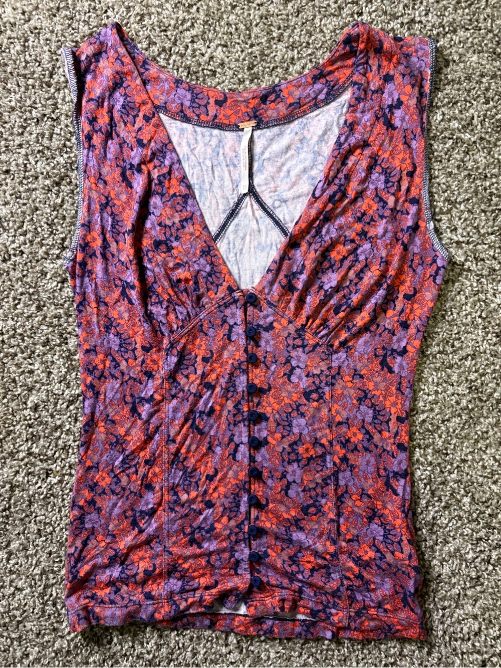 Free People Floral Button-Front V-Neck Tank - Purple & Red